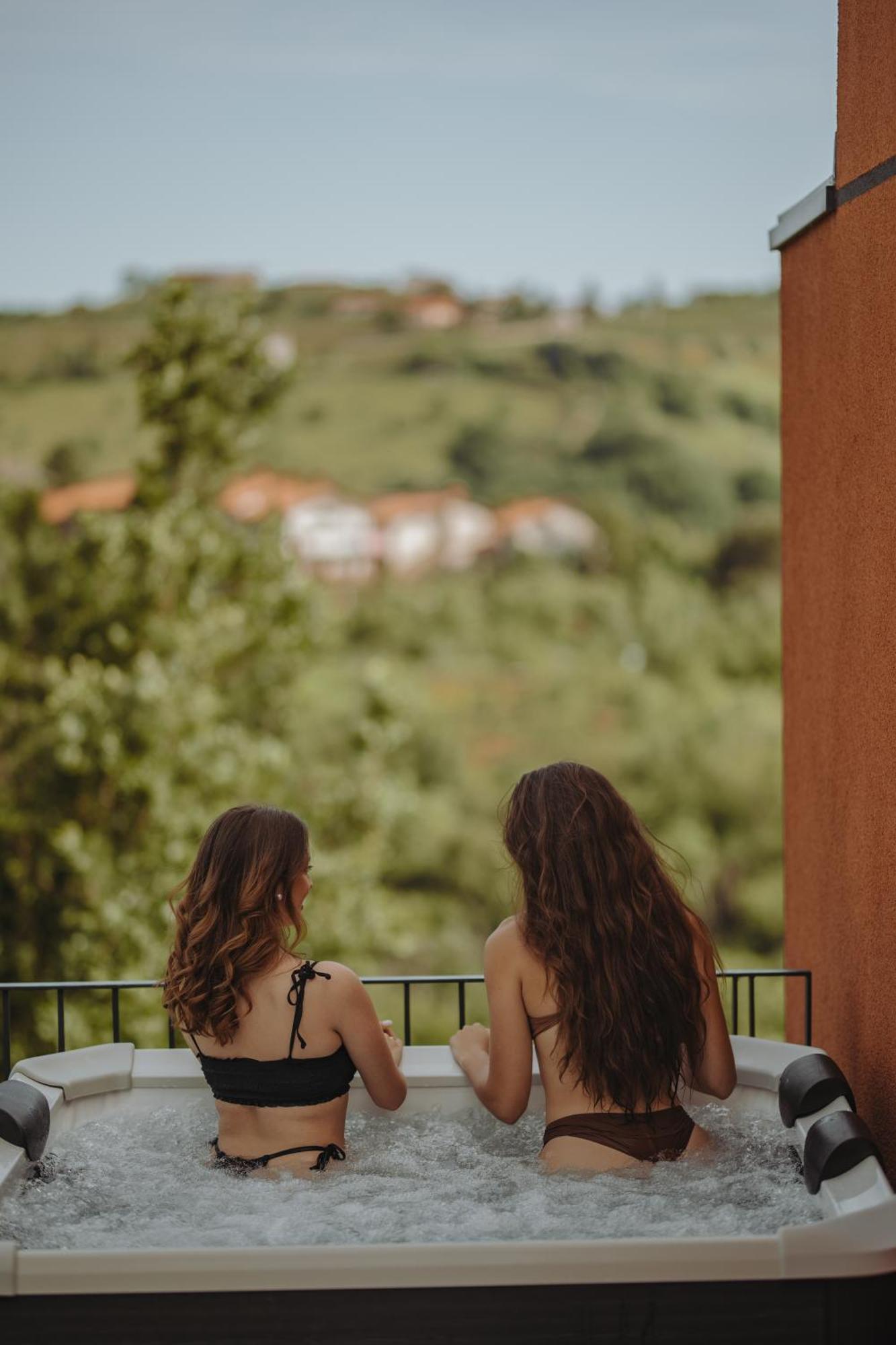 Вилла Glamping Senesalina Kojsko Экстерьер фото